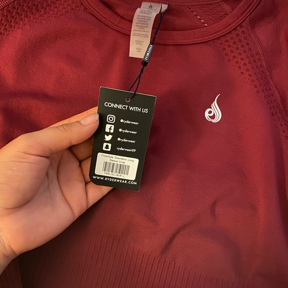 FREESTYLE SEAMLESS LONG SLEEVE CROP - Picture 7 of 8